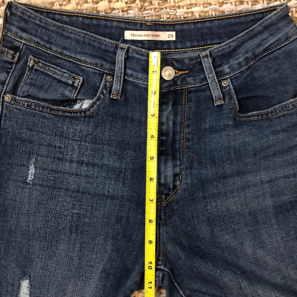*SOLD* Levi’s 711 Highwaisted Skinny Jeans - Picture 7 of 8